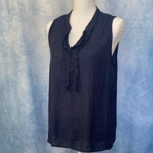 🍀2for$25🍀41 Hawthorn Navy Patterned Ruffle V-Neck Sleeveless Blouse Lightweight
